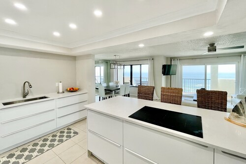 Oceanfront Condo w/ Balcony, Pool, & Beach Access – Modern Comforts