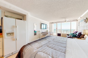 1 chambre, fer et planche à repasser, Wi-Fi gratuit, draps fournis