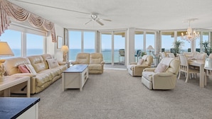 Smart TV - Elegant Oceanfront Condo w/ Balcony, Pool & Steps to Beach (Daytona Beach Shores)