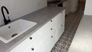 Tủ lạnh, lò vi sóng, lò nướng, bếp nấu 