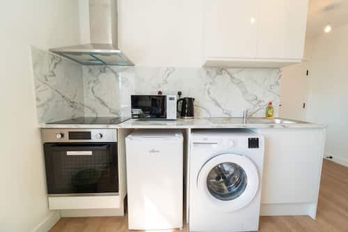 Deluxe-Studio | Eigene Küche | Mini-Kühlschrank, Mikrowelle, Wasserkocher