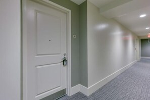 Interior - Recently Upgraded 1Br Apt – Downtown Location (Portland)