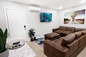 Room - Exotic home 3bed2bath 20min to beach downtown (La Presa)