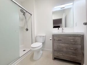 Bruser, Sæbe, Toiletpapir
