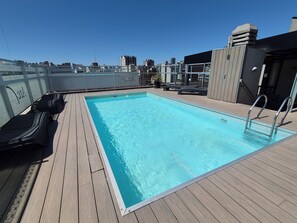 Pool - Excellent apartment in building with amenities. In front of Abasto Shopping Mall (Buenos Aires)