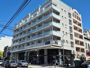Exterior - Excellent apartment in building with amenities. In front of Abasto Shopping Mall (Buenos Aires)