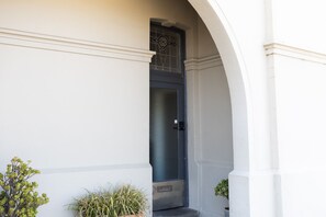 Exterior detail - The Canberra Grand Suite -Spacious 3BR Apartment (Ballarat Central)