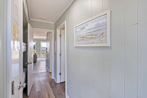 Interior - Oceanfront Sea Cabin on the Front Beach of Isle of Palms (Isle Of Palms)