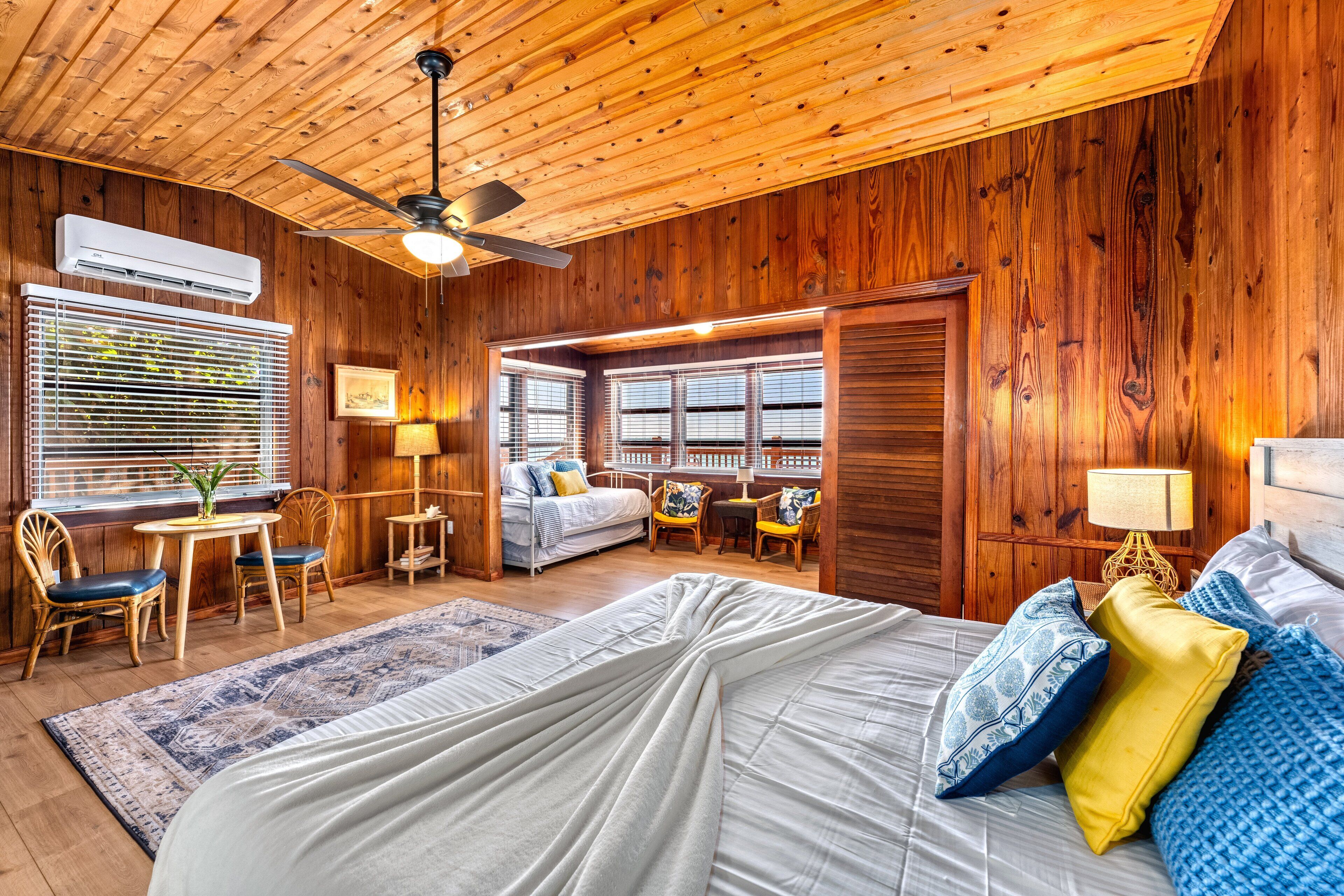 1 bedroom, desk, free WiFi, bed sheets