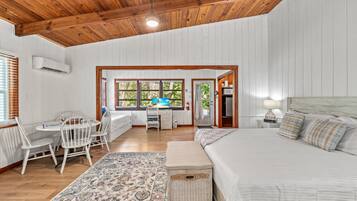 1 habitación, escritorio, wifi gratis y ropa de cama