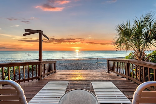 Gulf Front Escape with Private Deck & Beach Access, Pet Friendly