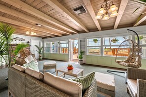 Interior - Gulf Front Escape on the Beach with Shared Lounging Deck & Pool (Englewood)