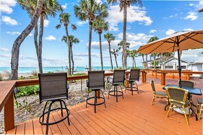 Terrace/patio - Gulf Front Escape on the Beach with Shared Lounging Deck & Pool (Englewood)