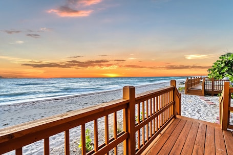 On the beach. Gulf Front Escape on the Beach with Shared Lounging Deck & Pool