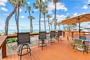 Terrace/patio - Gulf Front Escape on the Beach with Shared Viewing Deck & Pool (Englewood)