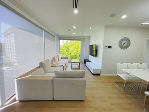 Interior - 5-Bedroom Gem in Auckland CBD (Auckland)