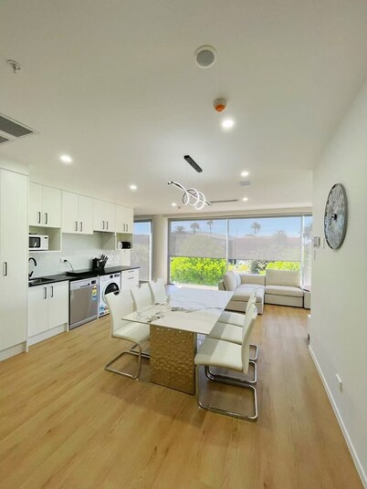 5-Bedroom Gem in Auckland CBD