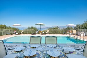Outdoor dining - Corfu Holiday Villa – Pool, Sea Views, Family Friendly (Kassiopi)