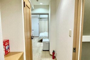 Soundproofing - YMK Oshiage 7A (Tokyo)