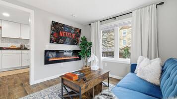 TV connectée, cheminée