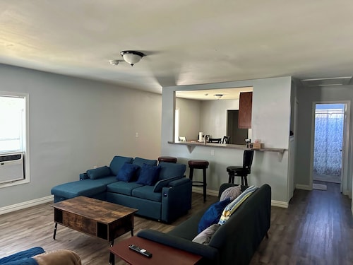 Cozy two bedroom house in lovely Ardmore