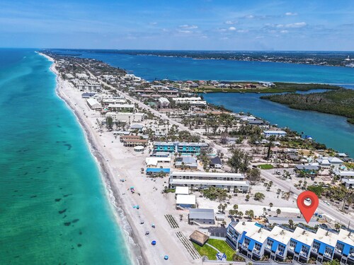 Island Breeze Unit 8