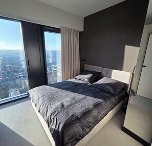 Iron/ironing board, WiFi, bed sheets - Global Park Prestigious Apartment (Katowice)