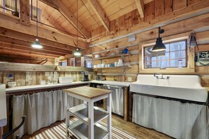 Kühlschrank, Ofen, Herdplatte, Geschirrspüler