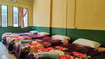 Bed in 4-Bed Mixed Dormitory Room | Truy cập Internet không dây miễn phí