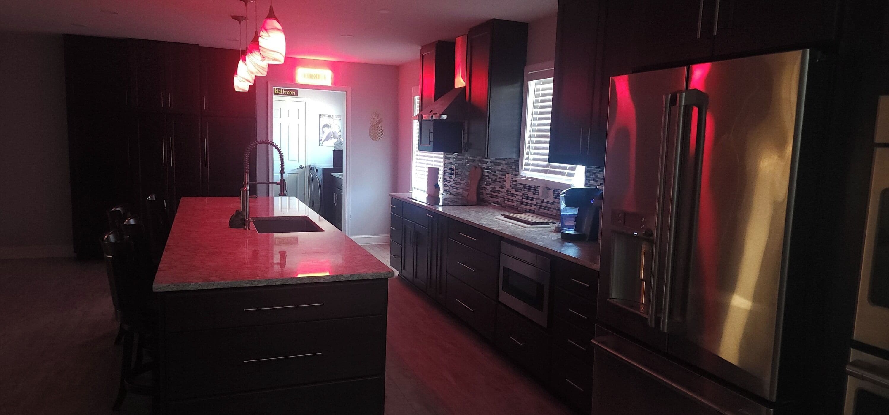 Microondas, horno, parrilla de estufa y lavavajillas 