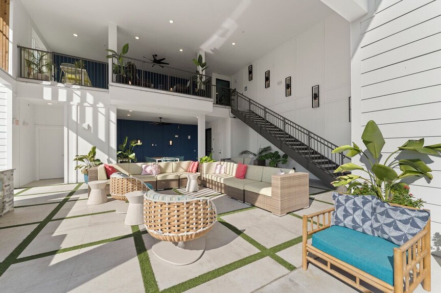 Seaside Paradise 2br/2ba Near Atlantic Beach - Jacksonville, FL