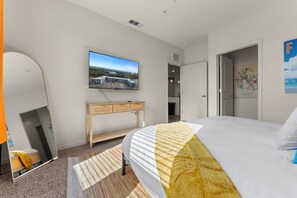 2 habitaciones, tabla de planchar con plancha y cuna de viaje 