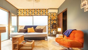 Living area - Showa House – Spacious Retro Stay near Haneda (Ota City)