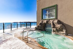 Innenpool, beheizter Pool