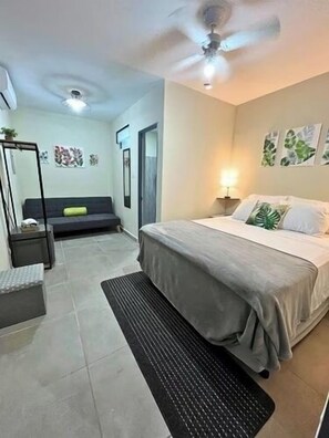 WiFi, bed sheets - Pool • Resort Access • Game Room • Fire Pit (Los Cobanos)