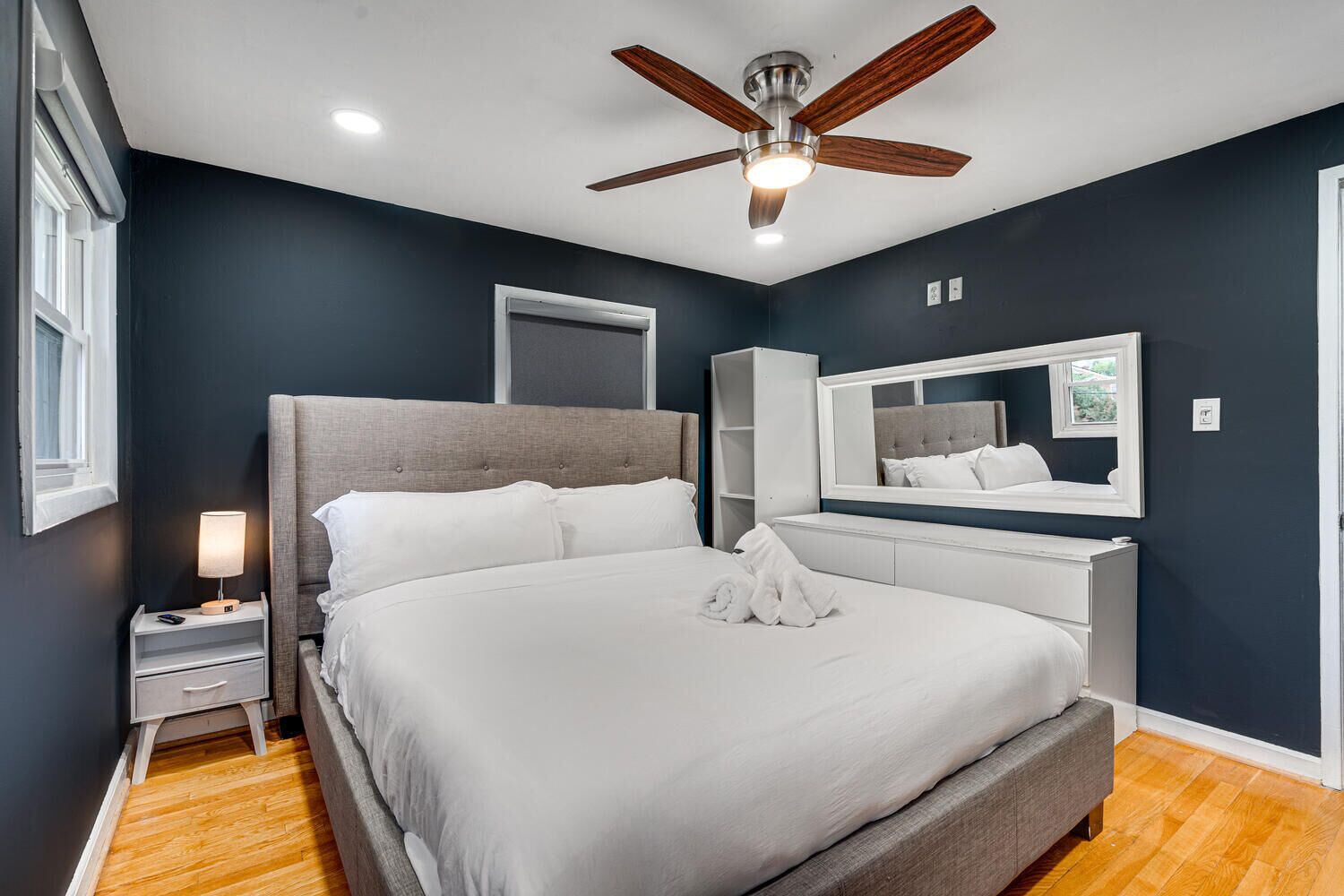 Internet, bed sheets