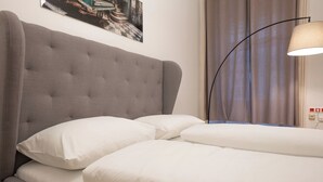 1 bedroom, iron/ironing board, WiFi, bed sheets - Cozy 1BR apartment near Opera - 24h self check-in (Wien)