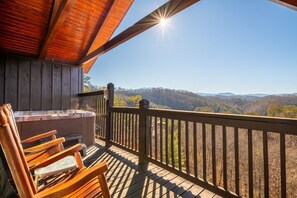 Outdoor spa tub - Unrivaled - Treehouse-Style Interior with Spa Bath, Hot Tub, Theater & Firepit (Sevierville)