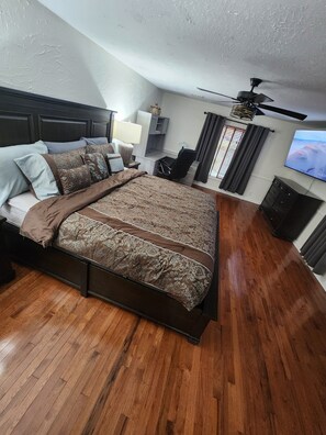 WiFi, bed sheets - Peaceful 4-bedroom pet-friendly house with AC in charming Port Huron (Port Huron)