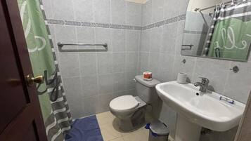 Family Apartment | Bathroom