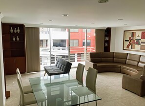 Living area - Brown Cat Loft (ARMENIA)