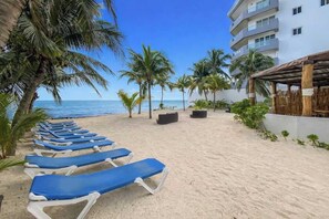 Beach nearby - NIKTE King Studio | Pool & Beach, Puerto Morelos (Puerto Morelos)