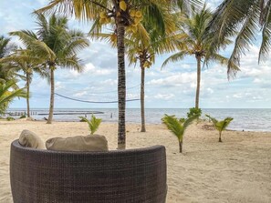 Beach nearby - KUUN: King Studio, Ocean Views from 3rd Floor (Puerto Morelos)