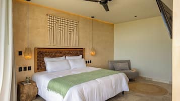 Een strijkplank/strijkijzer, gratis wifi, beddengoed