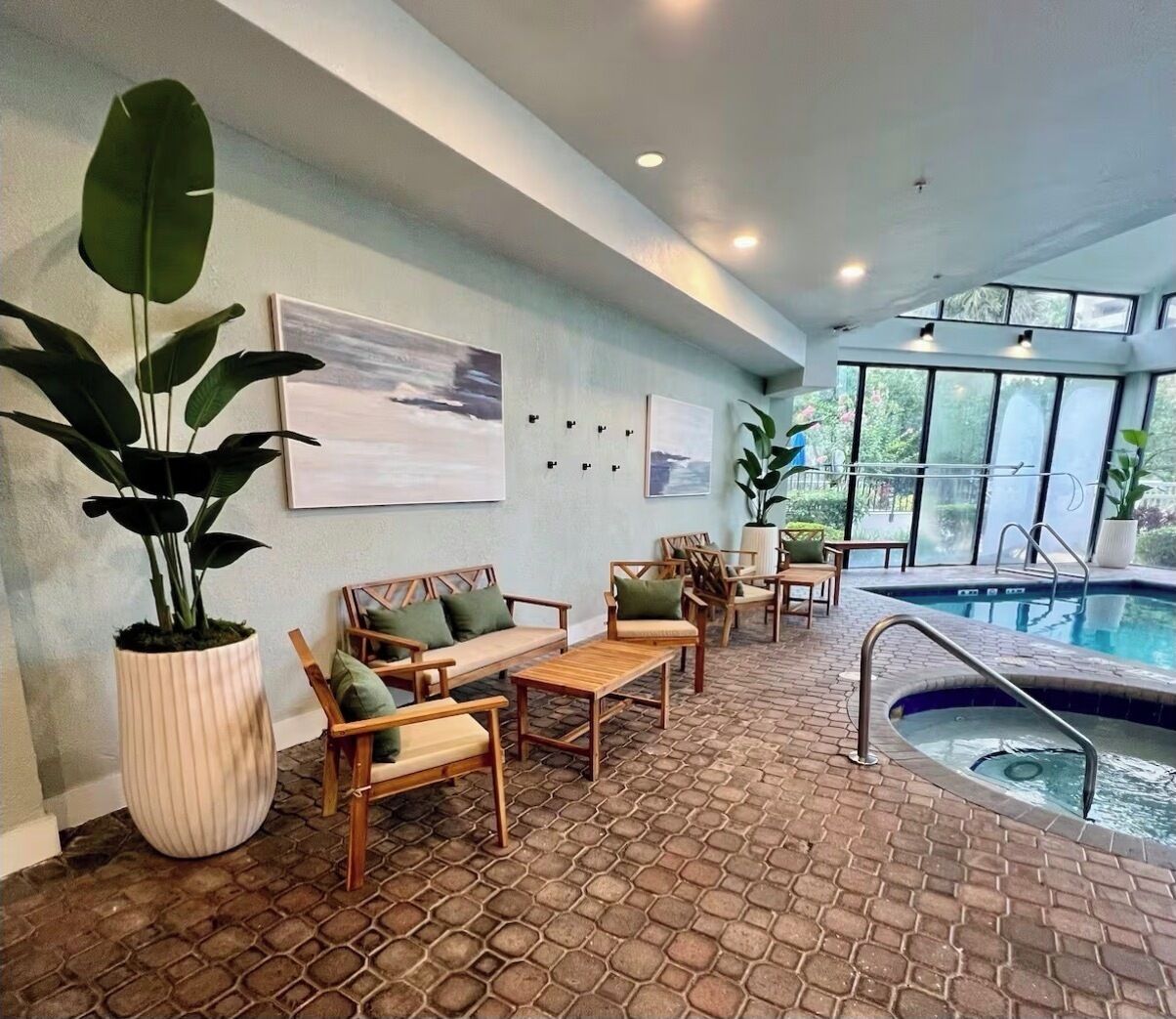 Innenpool, Außenpool