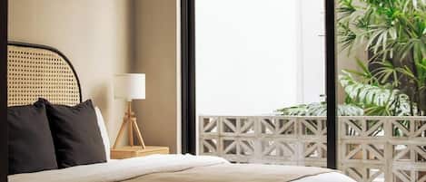 Bügeleisen/Bügelbrett, Reisekinderbett, WLAN, Bettwäsche