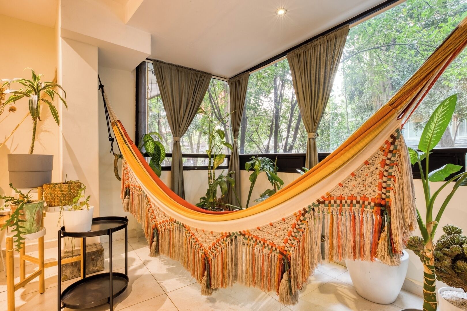 المنشأة من الداخل