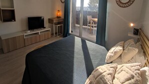 Room - Studio for 2 People (Agde)