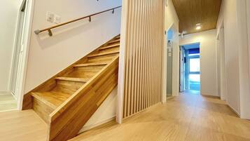 Ruokailu omassa huoneessa