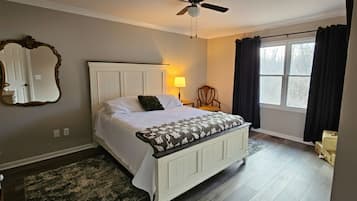 3 bedrooms, iron/ironing board, free WiFi, bed sheets